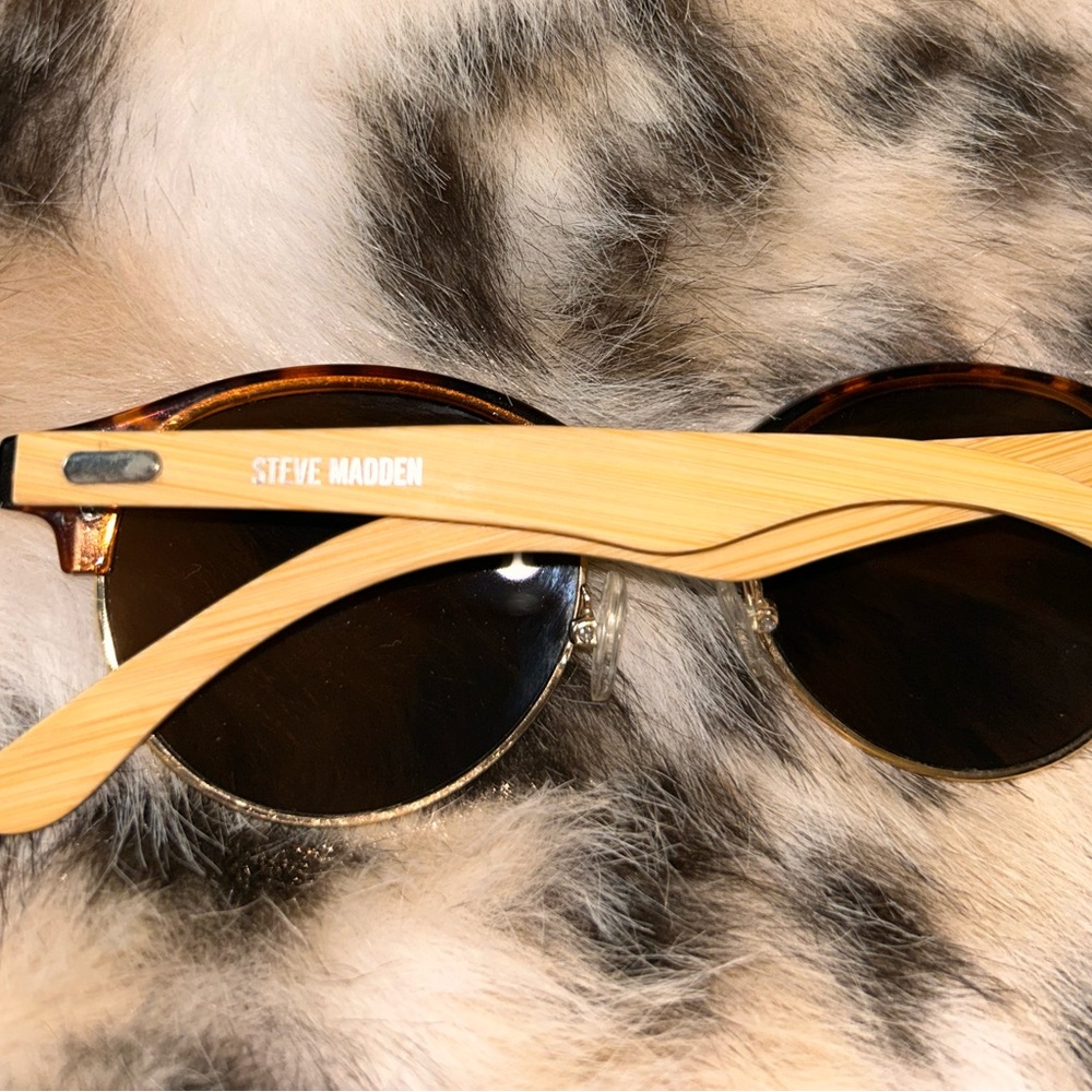 Steve Madden Tortoise Bamboo Sunglasses Brown Lenses -Used Condition- - Picture 2 of 7